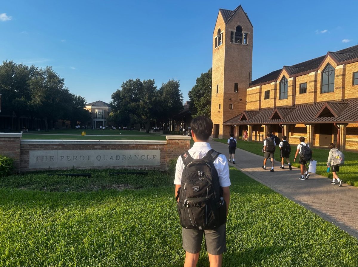 Students head to their first-period classes as they prepare to start the new school year.