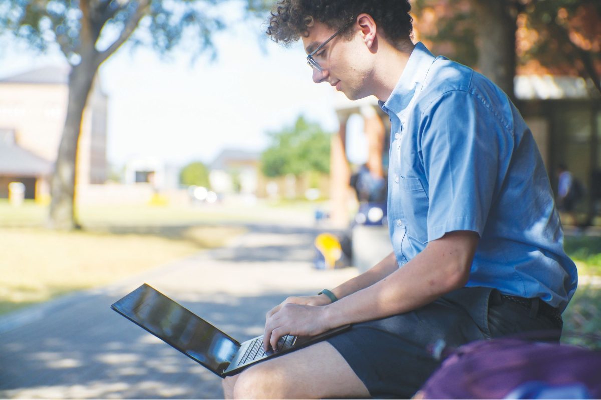 Senior Asher Babilla responds to his Taiwanese pen pal’s emails. As the school year progresses, more interactions and activities will occur between them.
